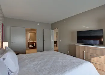 Home2 Suites by Hilton Charlotte Piper Glen hotel thumbnail 6