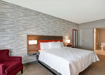 Home2 Suites by Hilton Charlotte Piper Glen hotel thumbnail 8
