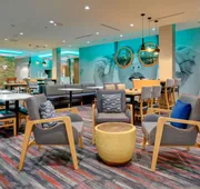 La Quinta Inn & Suites by Wyndham Lakeway hotel detail image 3