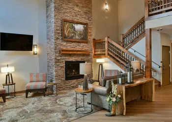 GrandStay Hotel & Suites hotel thumbnail 2