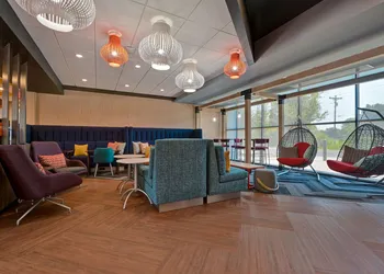 Tru by Hilton Mooresville hotel thumbnail 4