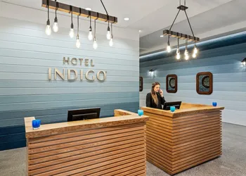 Hotel Indigo Everett - Waterfront Place by IHG hotel thumbnail 2