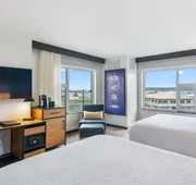 Hotel Indigo Everett - Waterfront Place by IHG hotel detail image 4