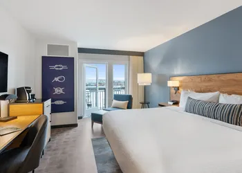 Hotel Indigo Everett - Waterfront Place by IHG hotel thumbnail 5