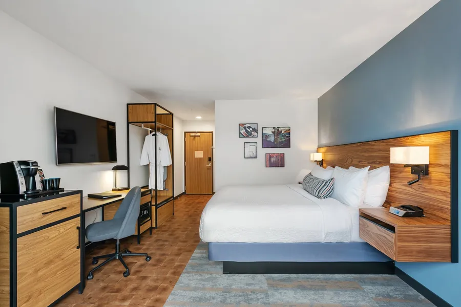 Hotel Indigo Everett - Waterfront Place by IHG hotel detail image 6
