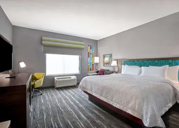 Hampton Inn & Suites Deptford hotel thumbnail 6