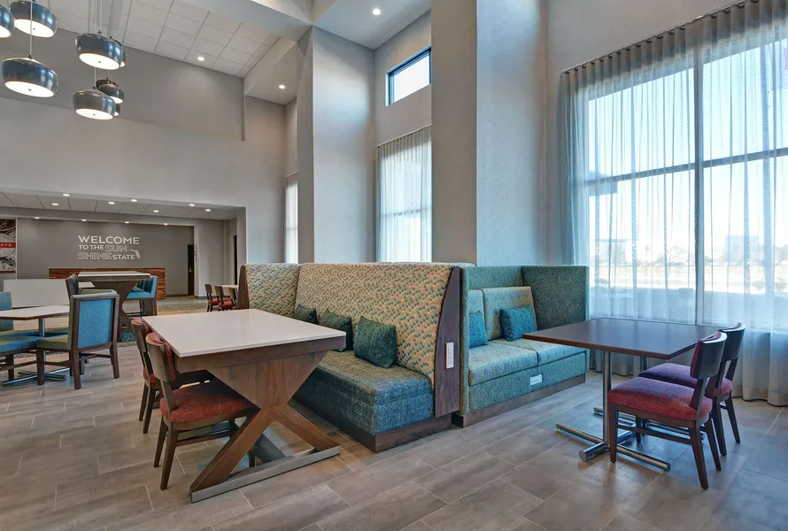 Hampton Inn & Suites Middleburg hotel detail image 2