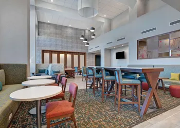 Hampton Inn & Suites Middleburg hotel thumbnail 6