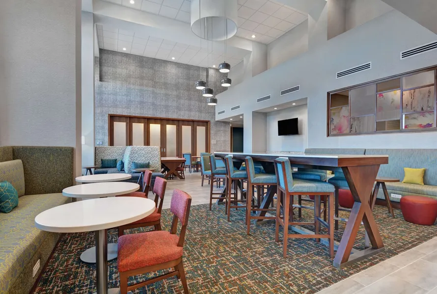 Hampton Inn & Suites Middleburg hotel detail image 6