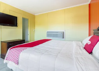 OYO Hotel Brookhaven MS Hwy 51 North hotel thumbnail 7