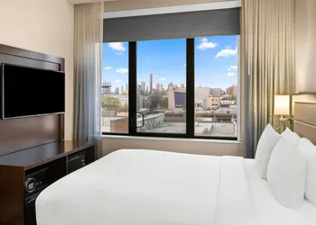 Comfort Inn Prospect Park - Brooklyn hotel thumbnail 4