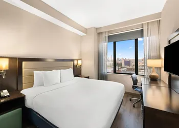Comfort Inn Prospect Park - Brooklyn hotel thumbnail 8