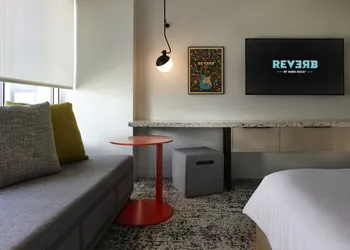 Reverb by Hard Rock Downtown Atlanta hotel thumbnail 8