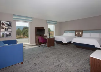 Hampton Inn & Suites Gilroy hotel thumbnail 5