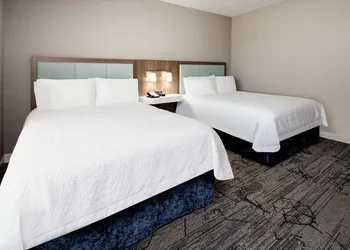 Hampton Inn & Suites Gilroy hotel thumbnail 6