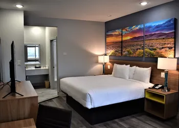 Days Inn & Suites by Wyndham Downtown/University of Houston hotel thumbnail 8