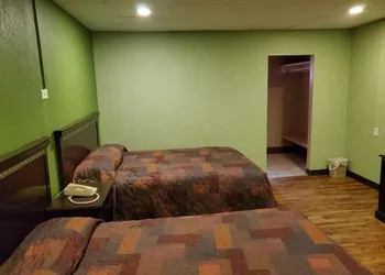 Trailway Motel hotel thumbnail 3