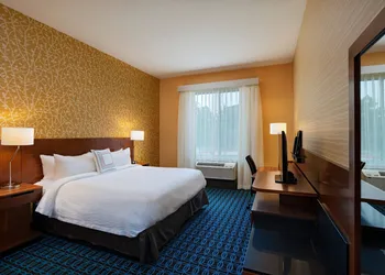 Fairfield Inn & Suites by Marriott Houston Richmond hotel thumbnail 4