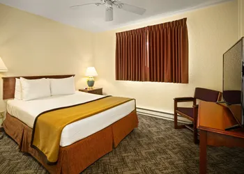 Black Hills Luxury Suites hotel thumbnail 7