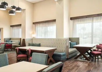Hampton Inn Clewiston hotel thumbnail 3