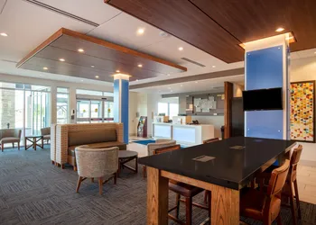 Holiday Inn Express & Suites Beloit by IHG hotel thumbnail 2