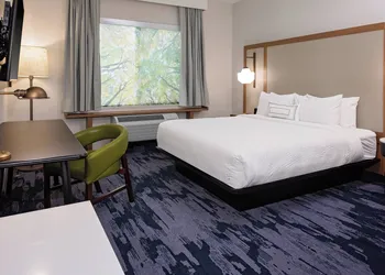 Fairfield Inn & Suites by Marriott Queensbury Glens Falls/Lake George Area hotel thumbnail 4