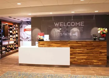 Hampton Inn Buffalo - Amherst, NY hotel thumbnail 2