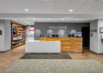 Hampton Inn Buffalo - Amherst, NY hotel thumbnail 4