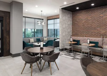 Courtyard by Marriott Houston Heights/I-10 hotel thumbnail 2