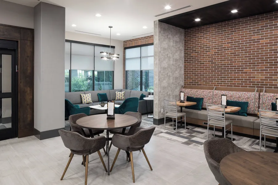 Courtyard by Marriott Houston Heights/I-10 hotel detail image 2