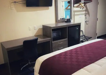 Lone Star Inn hotel thumbnail 5
