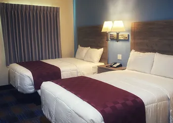 Lone Star Inn hotel thumbnail 7