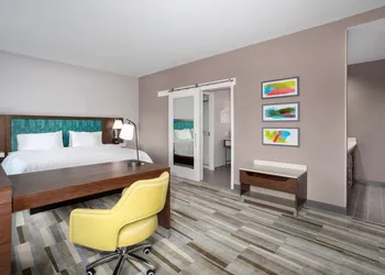 Hampton Inn & Suites Watsonville hotel thumbnail 6