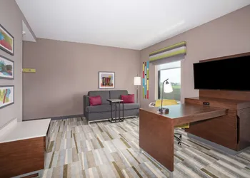 Hampton Inn & Suites Watsonville hotel thumbnail 7