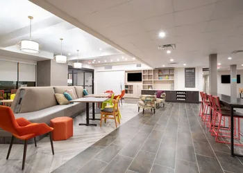 Home2 Suites by Hilton Roswell, NM hotel thumbnail 2
