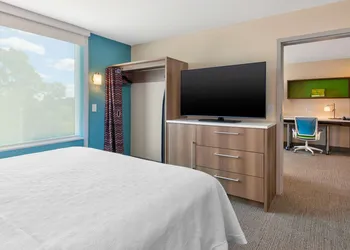 Home2 Suites by Hilton Battle Creek hotel thumbnail 8