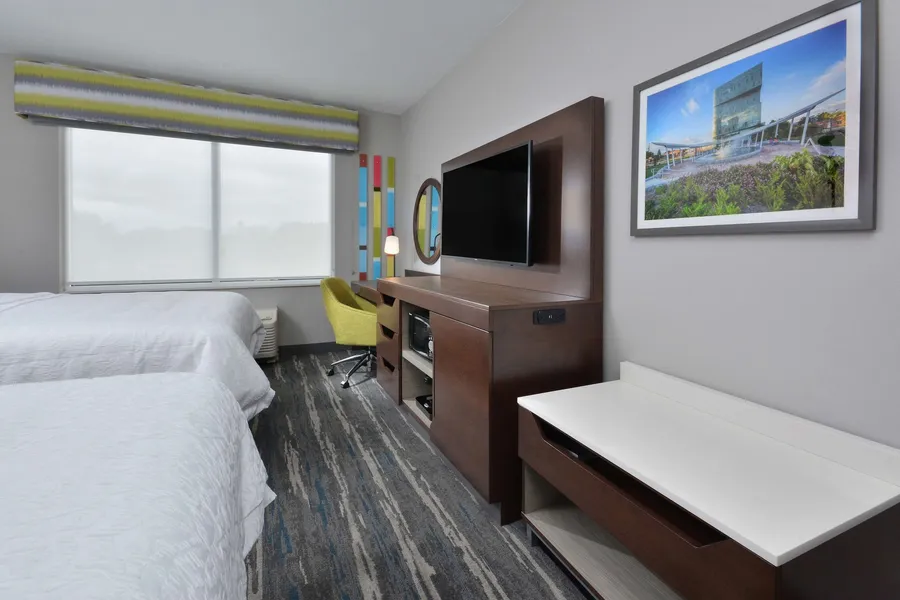 Hampton Inn & Suites by HIlton Charlotte North I 485 hotel detail image 6