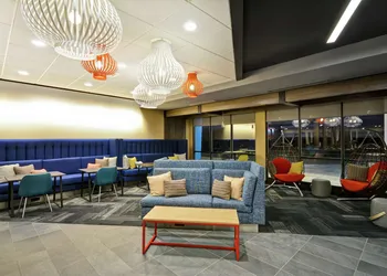 Tru by Hilton Huber Heights hotel thumbnail 2
