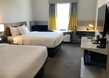 Holiday Inn Express & Suites George Quincy South by IHG hotel thumbnail 3