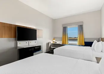 Holiday Inn Express & Suites George Quincy South by IHG hotel thumbnail 8