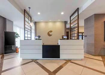 Comfort Inn & Suites Miami International Airport hotel thumbnail 2