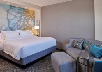 Courtyard by Marriott Petoskey at Victories Square hotel thumbnail 5