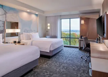 Courtyard by Marriott Petoskey at Victories Square hotel thumbnail 8