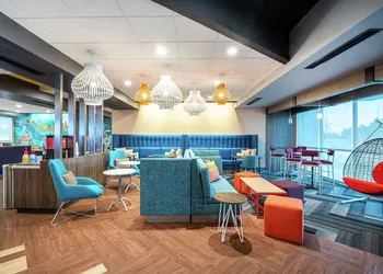 Tru By Hilton Greenville hotel thumbnail 3