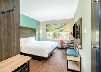 Tru By Hilton Greenville hotel thumbnail 8