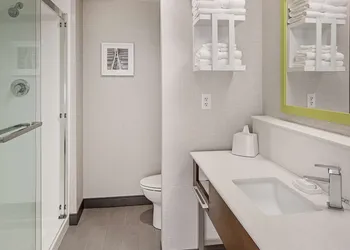Hampton Inn Hastings hotel thumbnail 8