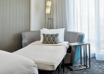 Courtyard by Marriott Baltimore Downtown/McHenry Row hotel thumbnail 5