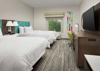 Hampton Inn & Suites Charlotte Airport Lake Pointe hotel thumbnail 8