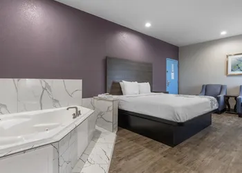 SureStay Plus Hotel by Best Western Ada hotel thumbnail 4