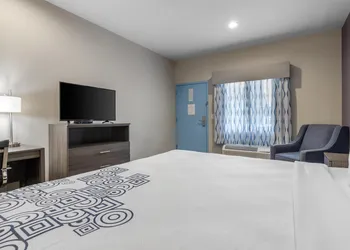 SureStay Plus Hotel by Best Western Ada hotel thumbnail 6